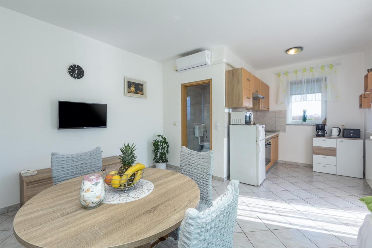 App Ruzica Finida Apartment อูมัค ภายนอก รูปภาพ